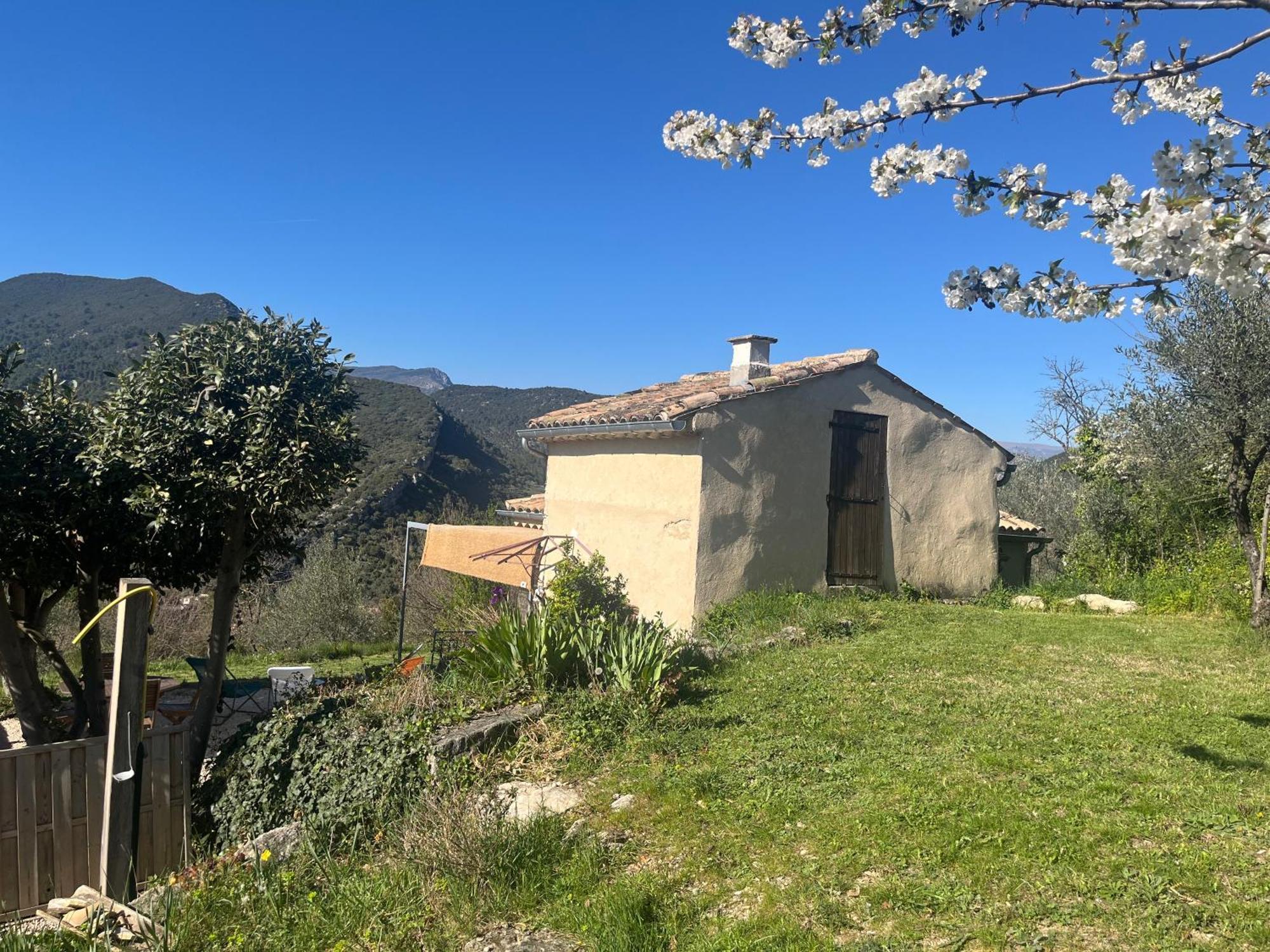 Cabanon Entoure De Montagnes Et D'Oliviers Villa Nyons Exterior foto